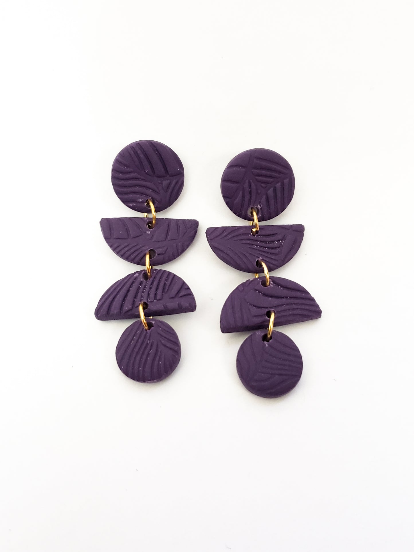 Leafy line textured stud dangles (circle, half circle, half circle, circle) in eggplant