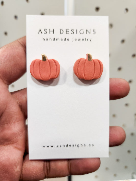 Pumpkin Studs